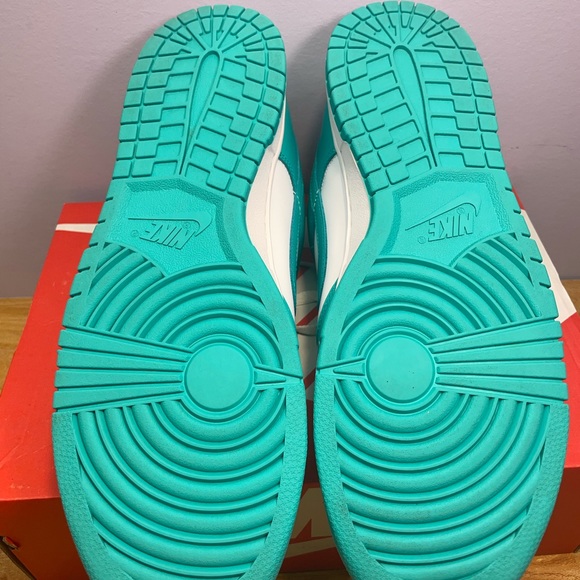 Nike Dunk Low “Clear Jade” - Picture 6 of 7